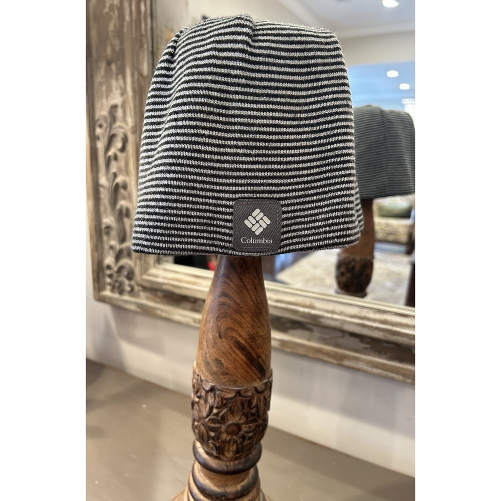 Columbia‎ Big Bonanza Reversible Knit Black/White Striped Beanie Onesize